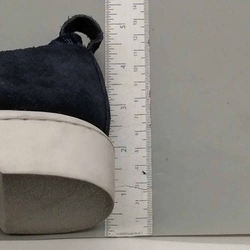 Bernardo Navy Blue Slip-On Sneakers fabric upper
soft stretch comfortable knit - Picture 12 of 12